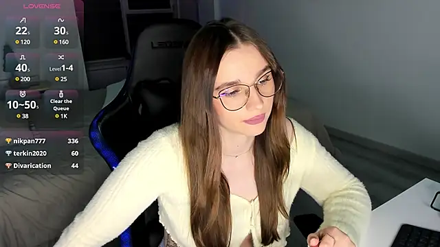 MCfly 11 online show from February 2025 01:32:02 AM