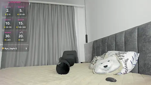 MCfly 11 online show from November 2025 01:15:02 PM