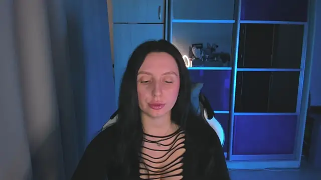 Christy Calypso online show from March 2026 05:12:02 AM