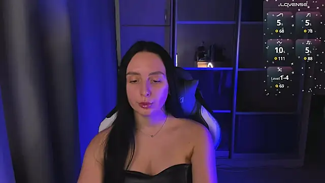 Christy Calypso online show from February 2025 12:45:02 PM
