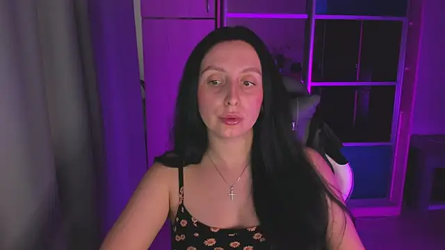 Christy Calypso online show from May 2026 04:03:02 PM
