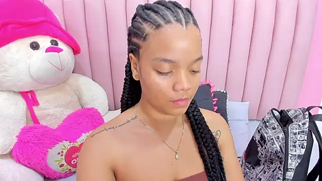 ISABELLA 020 online show from April 2026 04:52:01 PM