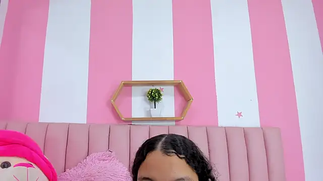 ISABELLA 020 online show from March 2026 12:30:02 PM