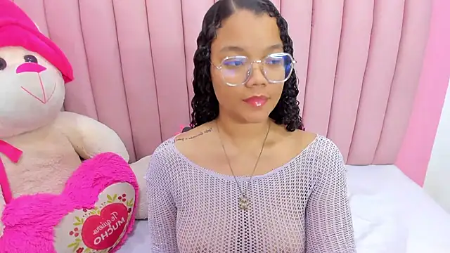 ISABELLA 020 online show from February 2026 01:52:02 PM