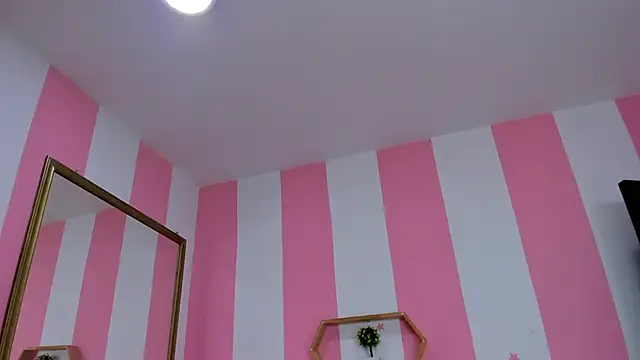 ISABELLA 020 online show from March 2026 12:20:02 PM