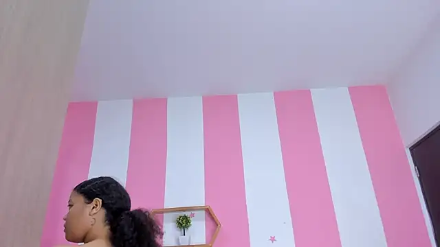 ISABELLA 020 online show from March 2026 12:21:03 PM