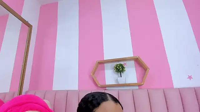 ISABELLA 020 online show from March 2026 12:11:01 PM