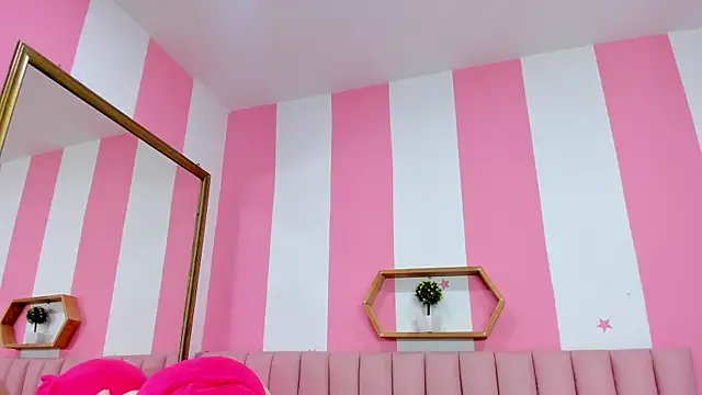 ISABELLA 020 online show from November 2025 02:10:01 PM