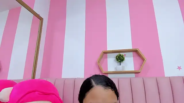 ISABELLA 020 online show from December 2025 02:26:02 PM