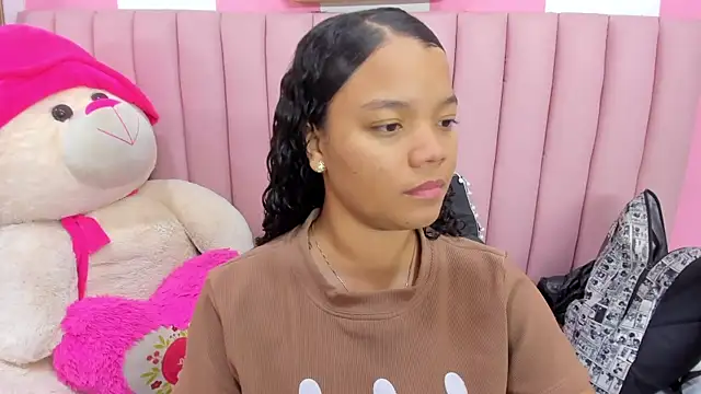 ISABELLA 020 online show from February 2026 12:38:02 PM