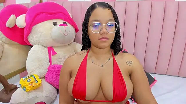 ISABELLA 020 online show from November 2025 02:01:01 PM