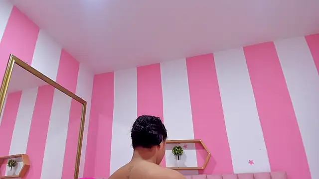 ISABELLA 020 online show from October 2025 01:54:02 PM