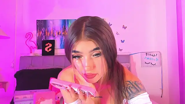 Snapshot of Andrea_flow chatting on January 2025 02:47:01 PM Andrea flow online show from January 2025 02:47:01 PM