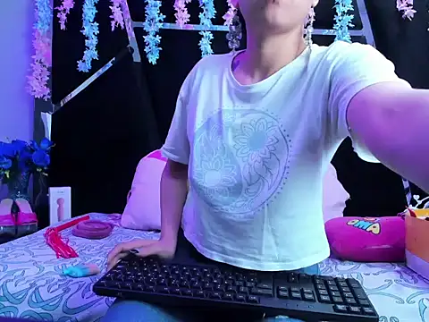 Snapshot of calipso_swet chatting on September 2025 09:18:01 PM calipso swet online show from September 2025 09:18:01 PM