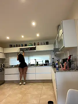 Shura xxxBig online show from June 2026 07:01:01 PM
