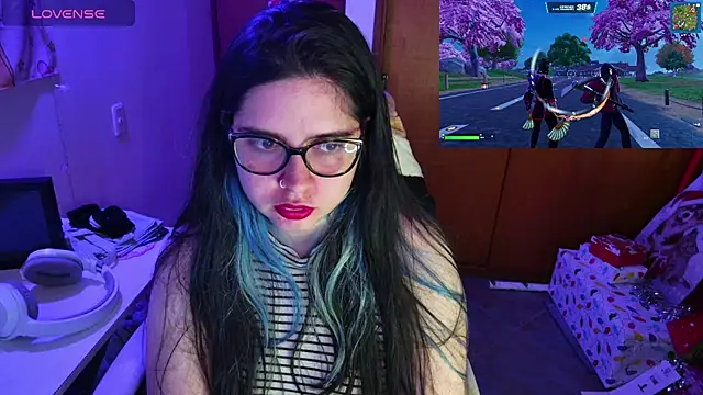 Snapshot of Vallolet_Spencer chatting on December 2024 12:44:01 AM Vallolet Spencer online show from December 2024 12:44:01 AM