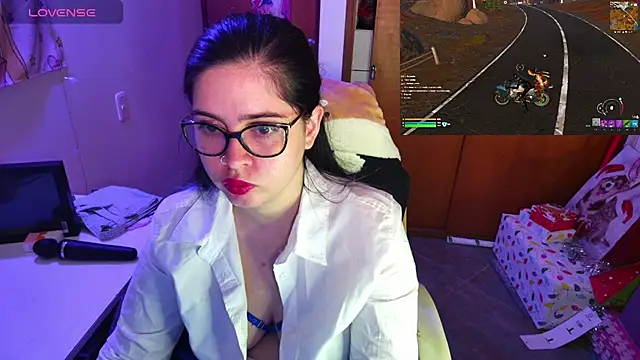 Snapshot of Vallolet_Spencer chatting on December 2024 11:58:01 PM Vallolet Spencer online show from December 2024 11:58:01 PM