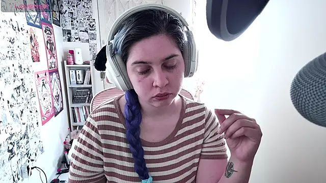 Snapshot of Vallolet_Spencer chatting on September 2025 02:35:02 PM Vallolet Spencer online show from September 2025 02:35:02 PM