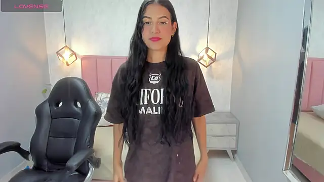 chelsyquinn online show from December 2025 04:22:01 AM