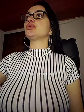 preetypeach online show from October 2025 03:29:02 AM