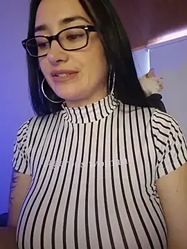 Snapshot of preetypeach chatting on February 2026 07:57:01 PM preetypeach online show from February 2026 07:57:01 PM