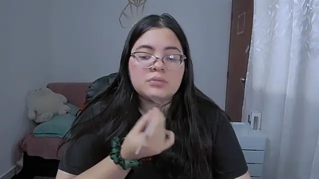 Snapshot of Aria_Fullbuster chatting on November 2025 09:04:01 PM Aria Fullbuster online show from November 2025 09:04:01 PM