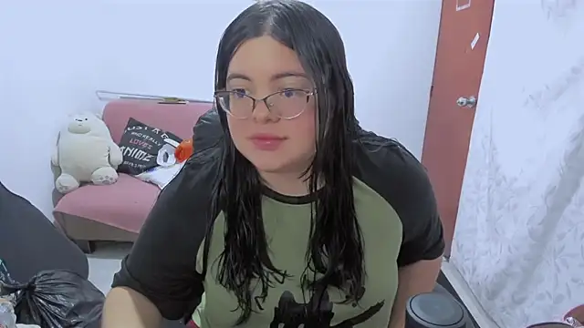 Snapshot of Aria_Fullbuster chatting on November 2025 09:18:01 PM Aria Fullbuster online show from November 2025 09:18:01 PM