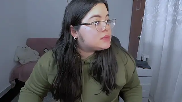 Snapshot of Aria_Fullbuster chatting on November 2025 08:20:02 PM Aria Fullbuster online show from November 2025 08:20:02 PM