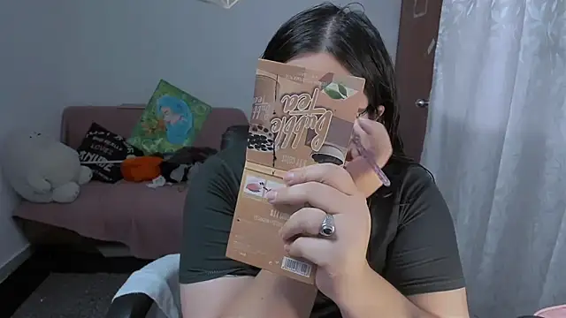 Snapshot of Aria_Fullbuster chatting on November 2025 08:57:02 PM Aria Fullbuster online show from November 2025 08:57:02 PM