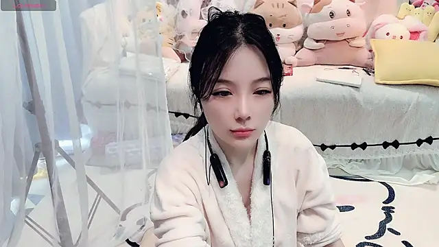 AKiKi711 online show from March 2026 04:47:02 AM