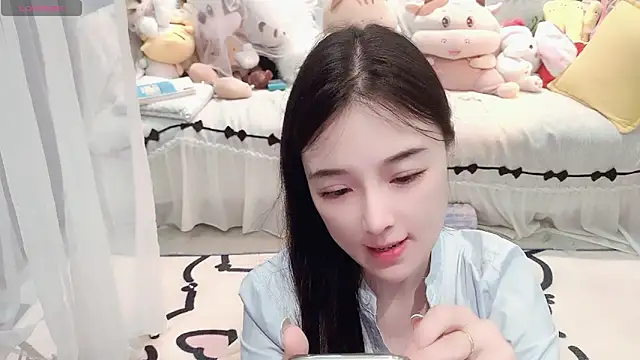 AKiKi711 online show from May 2026 03:04:02 PM