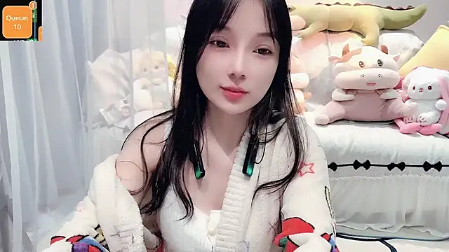 AKiKi711 online show from October 2025 04:47:01 PM