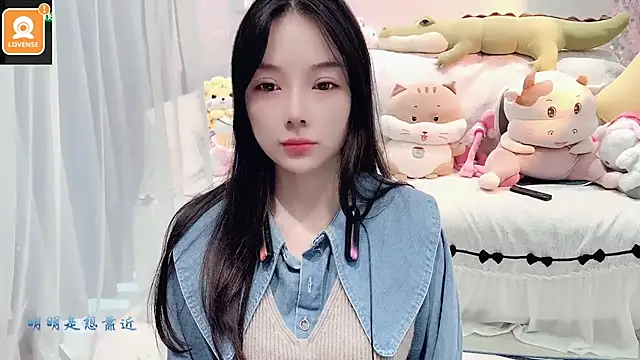 AKiKi711 online show from October 2025 04:46:01 AM