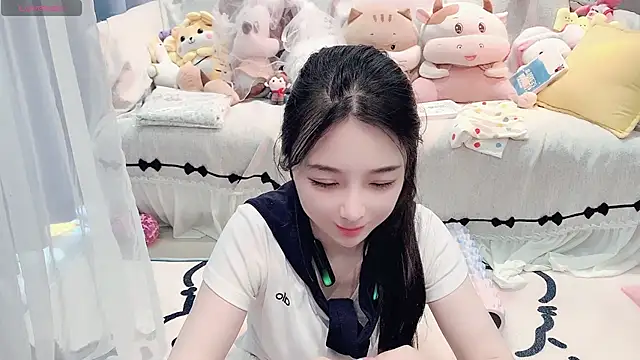 AKiKi711 online show from April 2026 04:59:02 AM