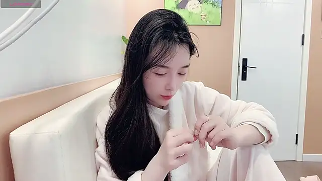 AKiKi711 online show from February 2026 04:45:01 AM