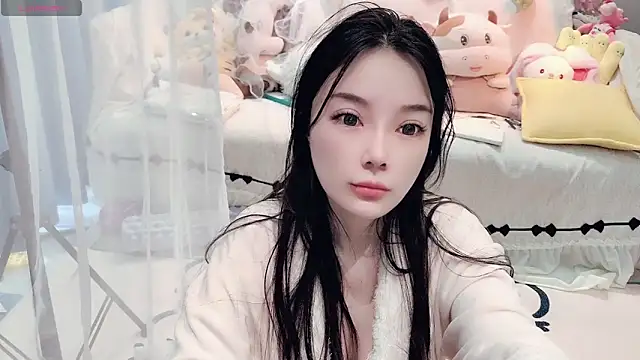 AKiKi711 online show from March 2026 04:47:02 AM