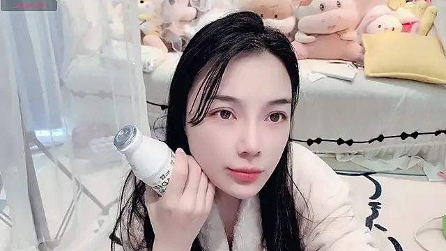 AKiKi711 online show from March 2026 05:05:01 AM