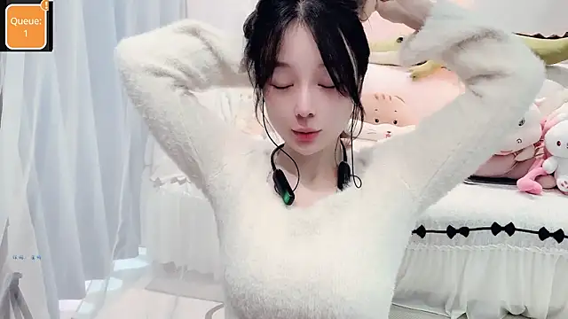 AKiKi711 online show from October 2025 04:26:02 AM
