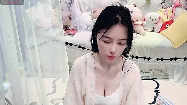AKiKi711 online show from May 2026 04:56:02 AM