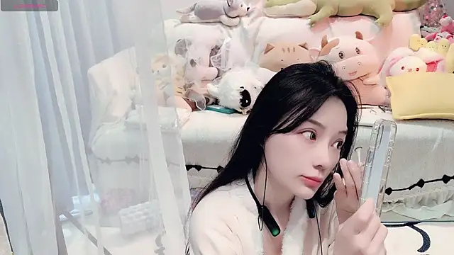 AKiKi711 online show from March 2026 05:06:02 AM