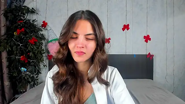 Milana Crystal  online show from February 2026 07:47:02 AM