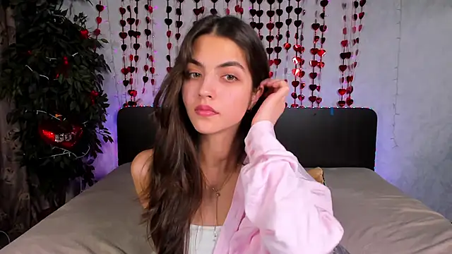 Milana Crystal  online show from March 2025 05:52:02 PM