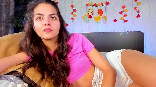 Milana Crystal  online show from October 2025 12:48:02 PM