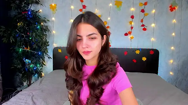 Milana Crystal  online show from November 2025 08:15:01 AM