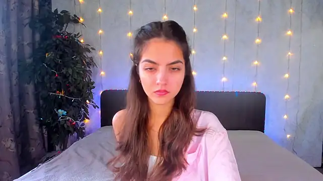 Milana Crystal  online show from December 2025 08:25:02 AM