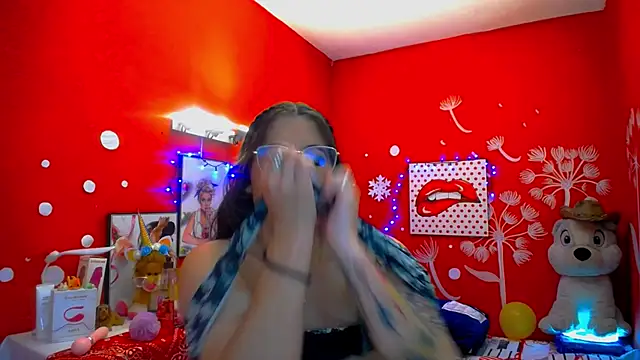 Snapshot of crazylatina_ chatting on February 2025 02:26:02 PM crazylatina online show from February 2025 02:26:02 PM