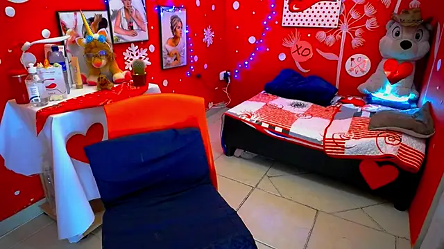 Snapshot of crazylatina_ chatting on March 2025 07:39:01 PM crazylatina online show from March 2025 07:39:01 PM