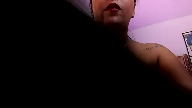 Danna Ramiirez online show from April 2026 06:25:02 PM