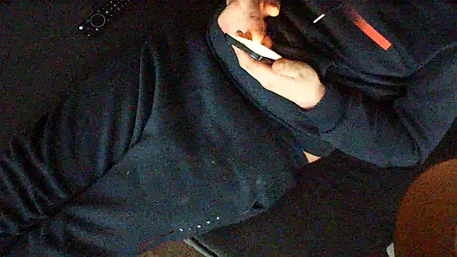 kiksnap-meistro5 online show from February 2026 06:08:01 PM