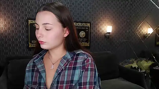 Snapshot of _extraterrestrial_ chatting on January 2025 06:23:02 PM extraterrestrial online show from January 2025 06:23:02 PM